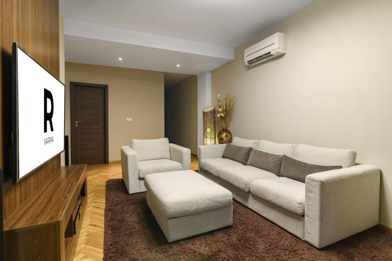 R Varna Exterior foto